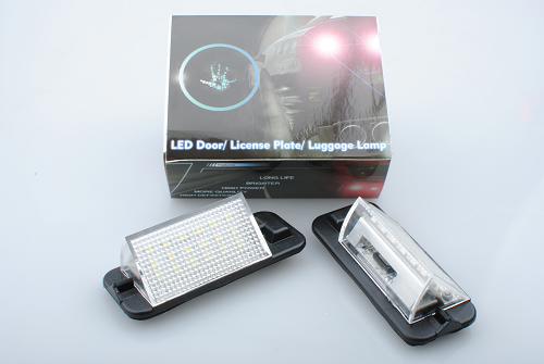 Fotografia produktu M-TECH CLP004 lampka oświetlenia tablicy rejestracyjnej LD-3528 BMW  2 szt