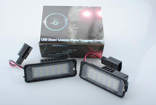 Fotografia produktu M-TECH CLP013 lampka oświetlenia tablicy rejestracyjnej LD-VWP GP VW 2 szt